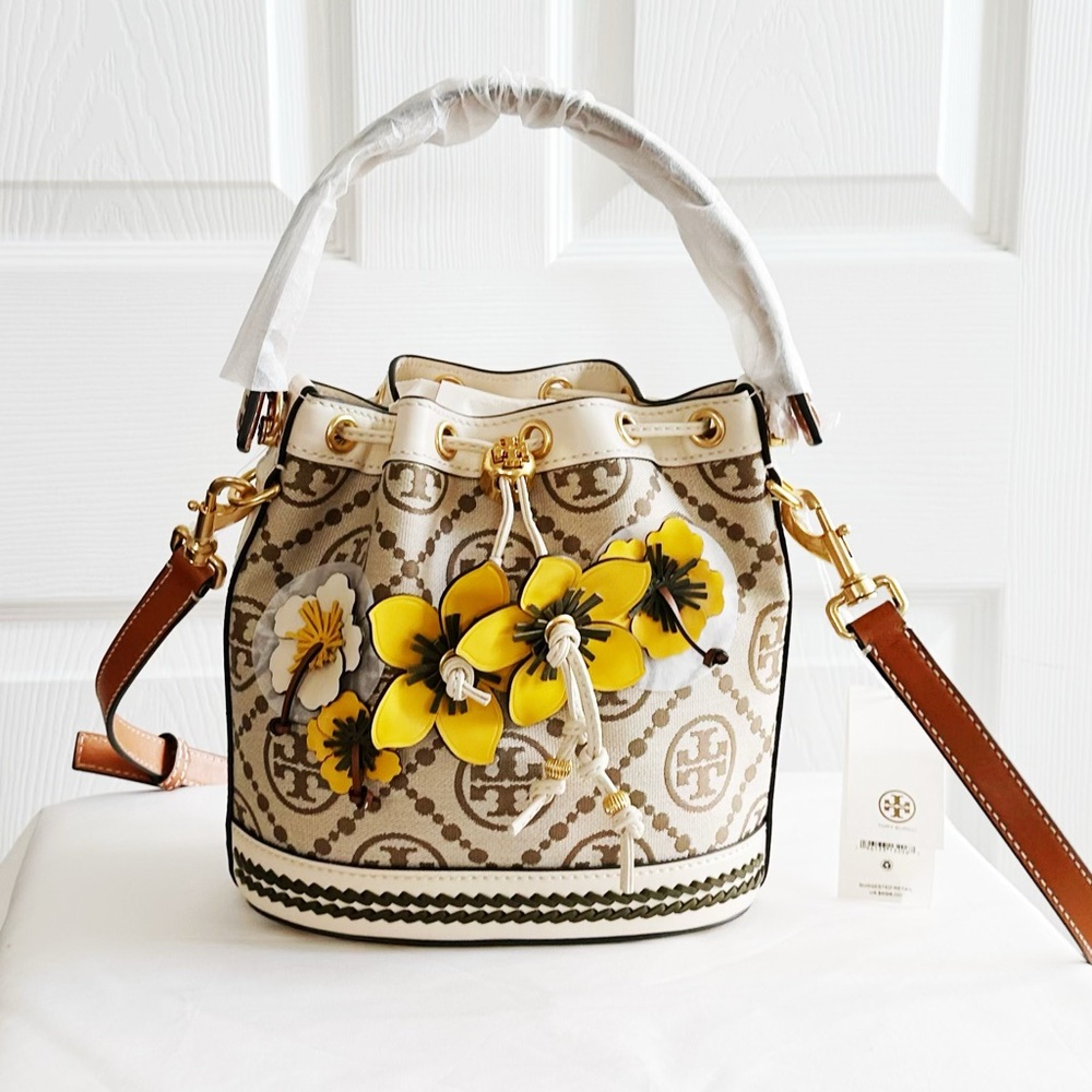 Tory Burch monogram braided floral bucket bag - Picture 5 of 9